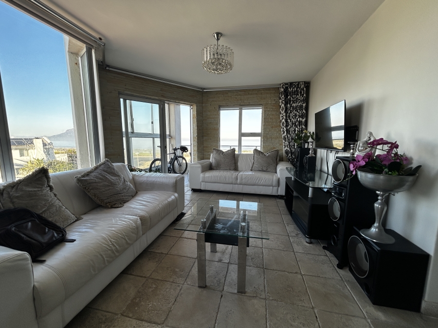 2 Bedroom Property for Sale in Beachfront Western Cape